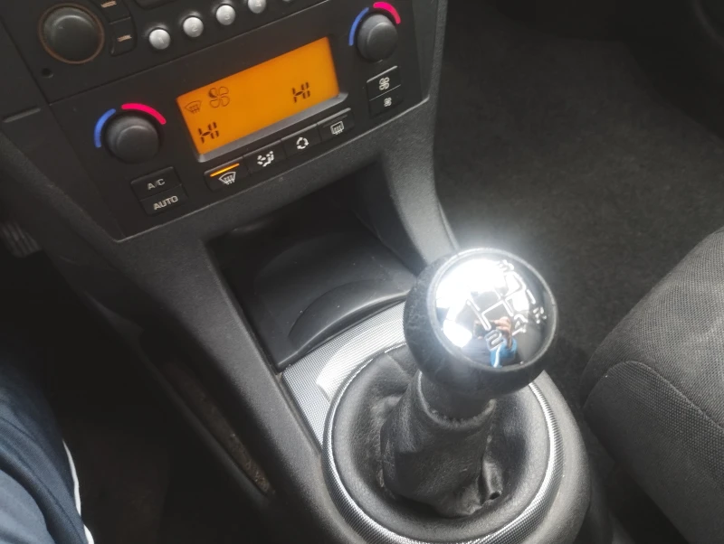 Citroen C4 1.4 90 бензин , снимка 12 - Автомобили и джипове - 51831787