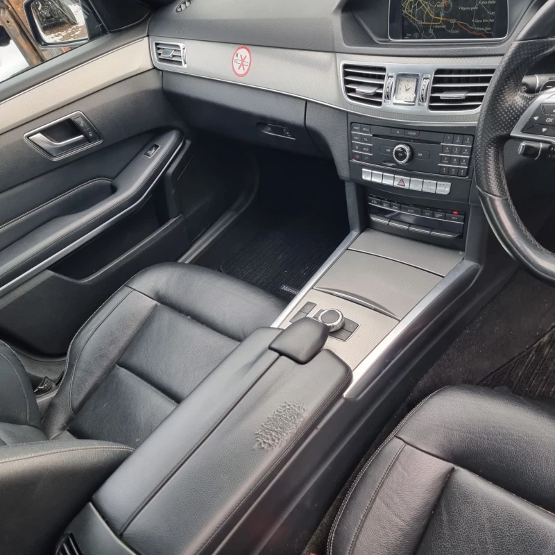 Mercedes-Benz E 220 AMG packet , снимка 11 - Автомобили и джипове - 49183657