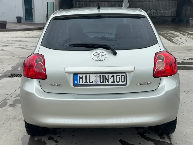 Toyota Auris 1.4 97к.с, снимка 5 - Автомобили и джипове - 49281580