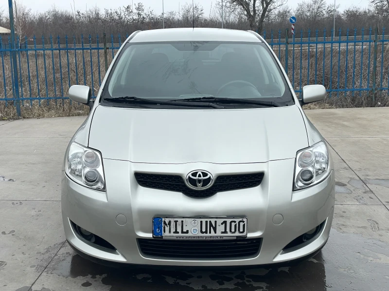 Toyota Auris 1.4 97к.с, снимка 2 - Автомобили и джипове - 49281580