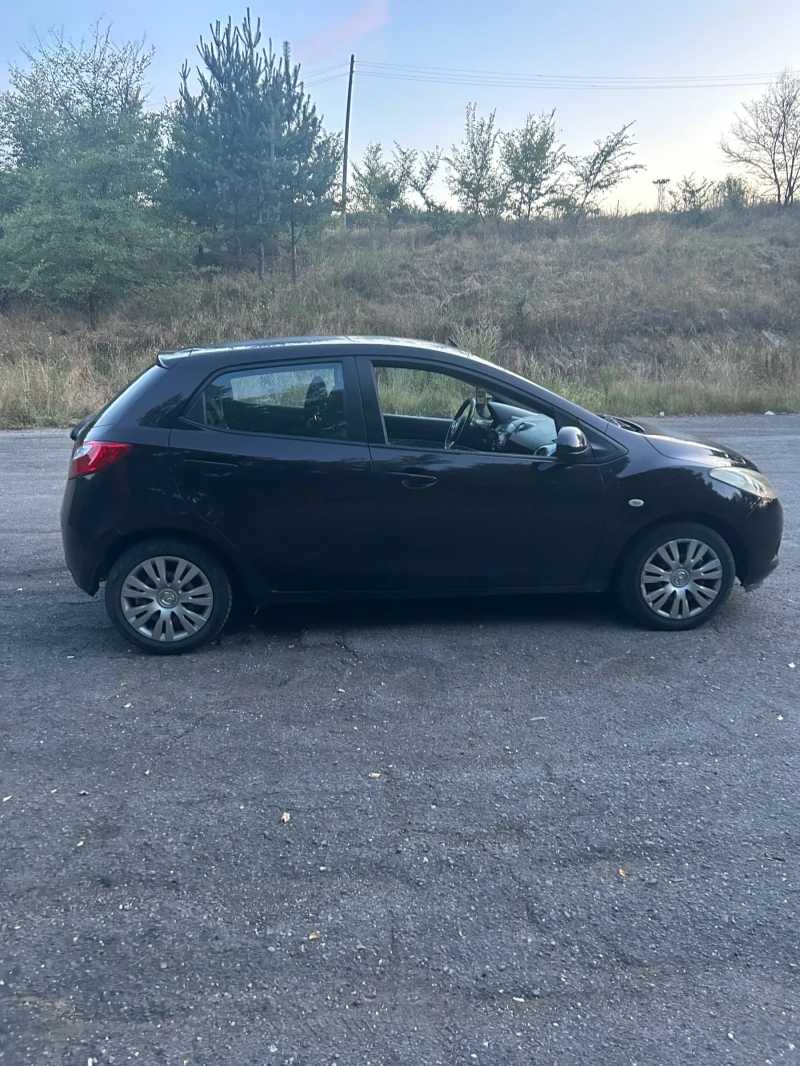 Mazda 2, снимка 6 - Автомобили и джипове - 49531141