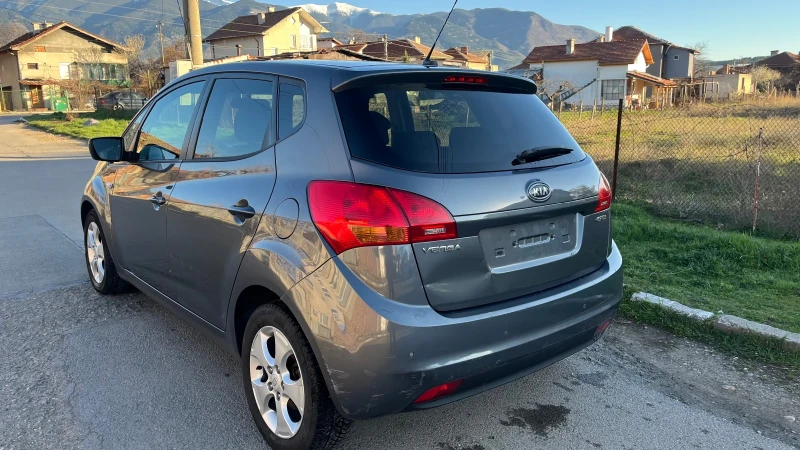 Kia Venga 1.4 , снимка 4 - Автомобили и джипове - 49582481