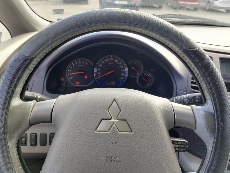Mitsubishi Grandis, снимка 12 - Автомобили и джипове - 52679552