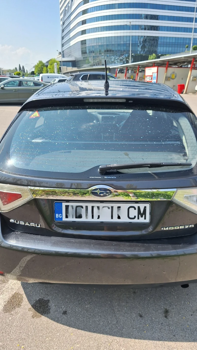 Subaru Impreza 1.5 AWD/ Регистрирана / ГАЗ / Италия / Нови гуми, снимка 4 - Автомобили и джипове - 52474433