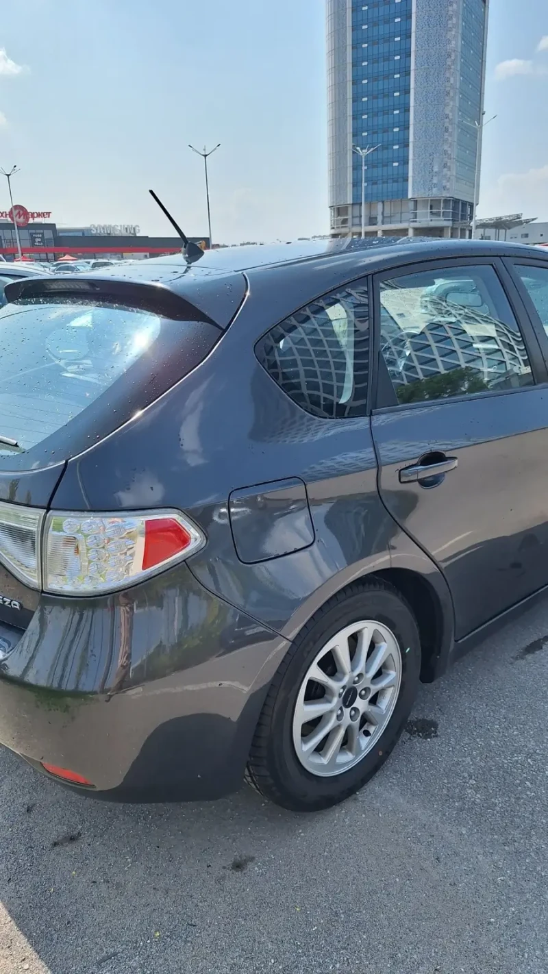 Subaru Impreza 1.5 AWD/ Регистрирана / ГАЗ / Италия / Нови гуми, снимка 3 - Автомобили и джипове - 52474433