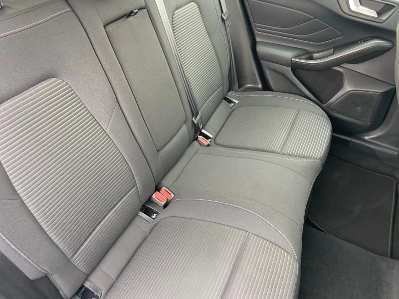 Ford Focus ПОДАРЪК РЕГИСТРАЦИЯ!!!, снимка 13 - Автомобили и джипове - 51911392