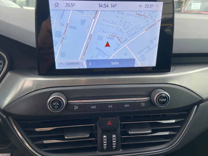 Ford Focus ПОДАРЪК РЕГИСТРАЦИЯ!!!, снимка 9 - Автомобили и джипове - 51911392