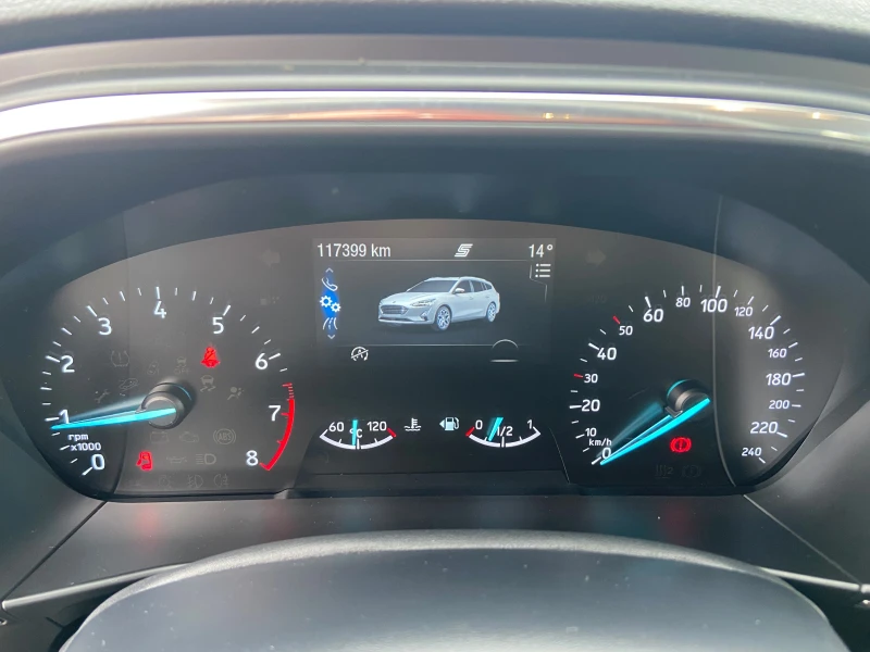 Ford Focus ПОДАРЪК РЕГИСТРАЦИЯ!!!, снимка 8 - Автомобили и джипове - 51911392