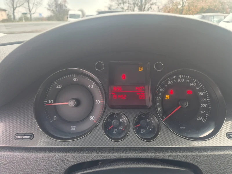 VW Passat 1.9TDI, 105k.c, снимка 11 - Автомобили и джипове - 52581500