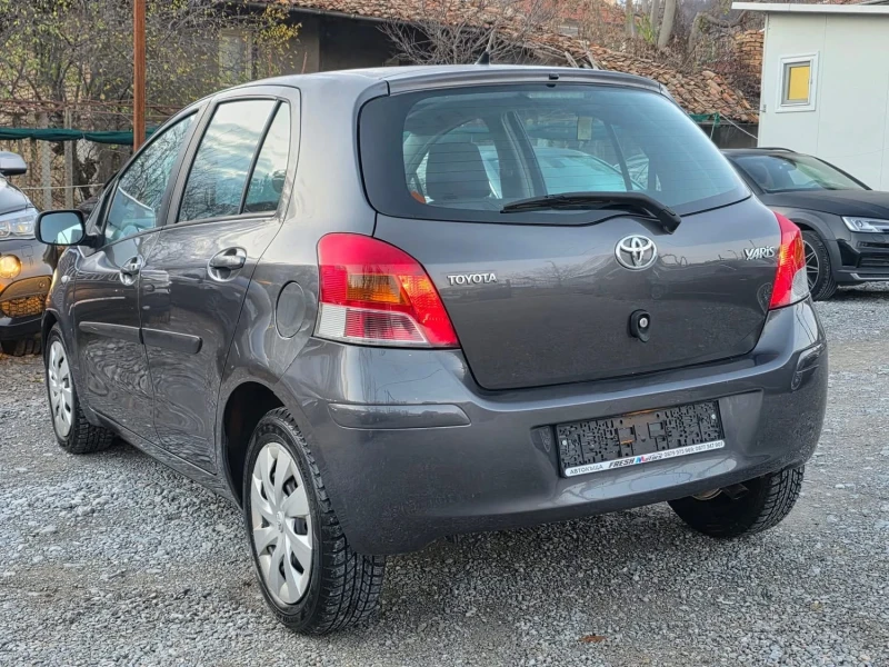 Toyota Yaris 1.4D4D 90K.C. / АВТОМАТИК / КЛИМАТИК / , снимка 3 - Автомобили и джипове - 52647021