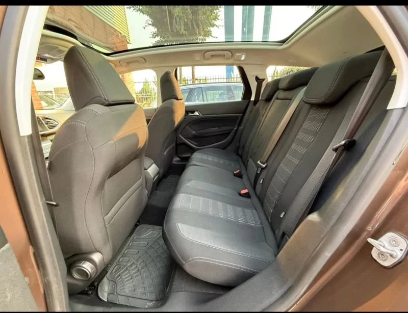 Peugeot 308 1.2 бензин турбо 131к.с, снимка 13 - Автомобили и джипове - 52728375