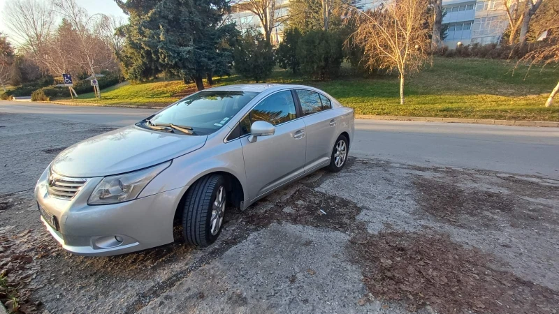Toyota Avensis, снимка 3 - Автомобили и джипове - 52917702