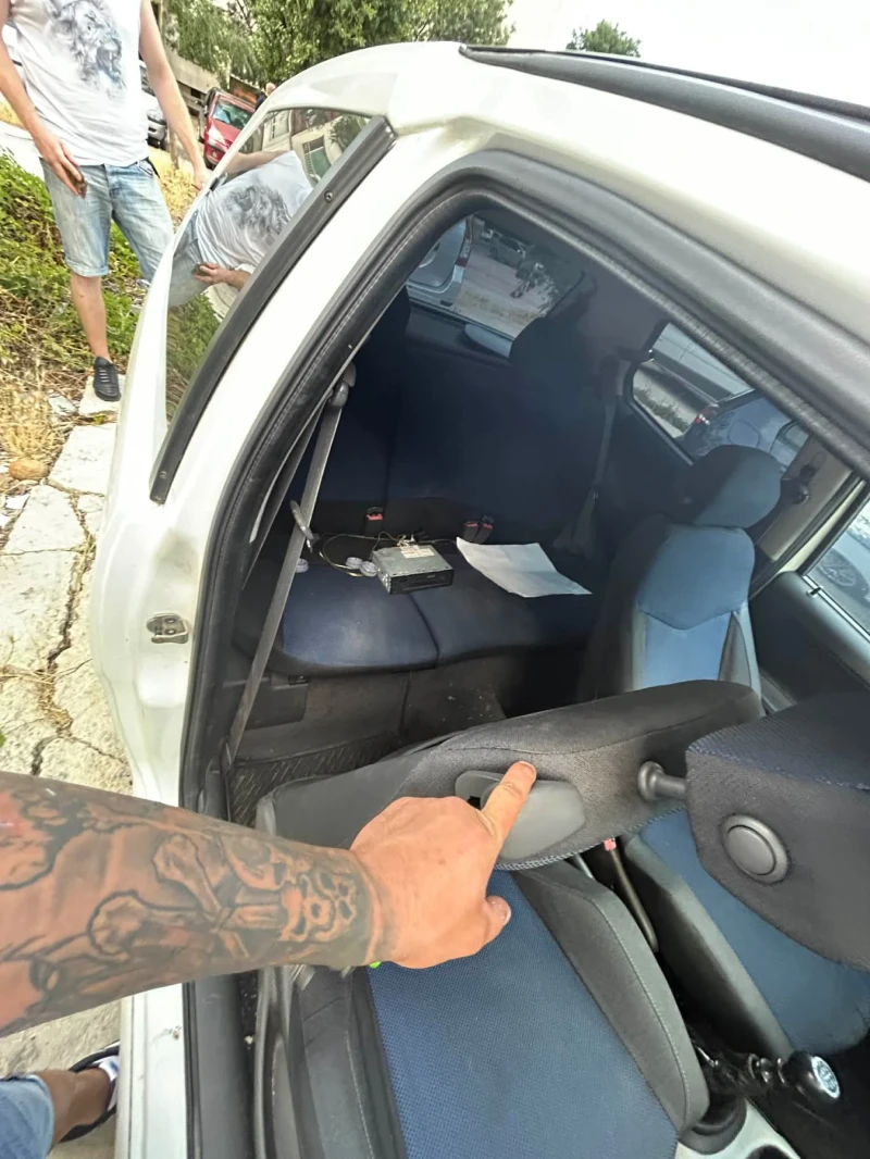 Fiat Punto, снимка 11 - Автомобили и джипове - 53309407