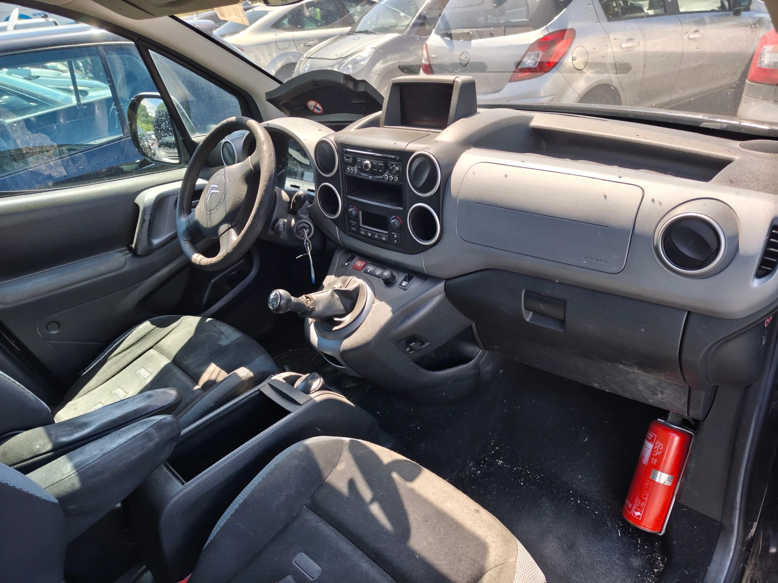 Citroen Berlingo 1.6 HDi 8V/1.6VTi , снимка 15 - Автомобили и джипове - 48320309
