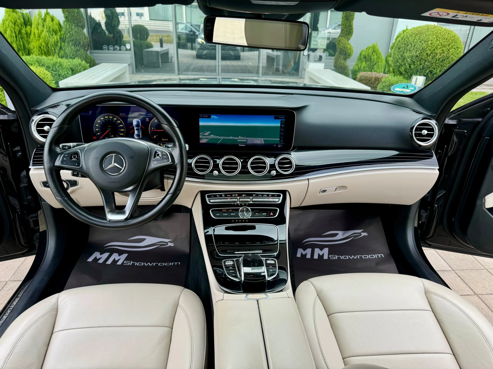 Mercedes-Benz E 220 AMG-360KAM-BLIND-SPOT-360CAM-BURMESTER- | Mobile.bg   11