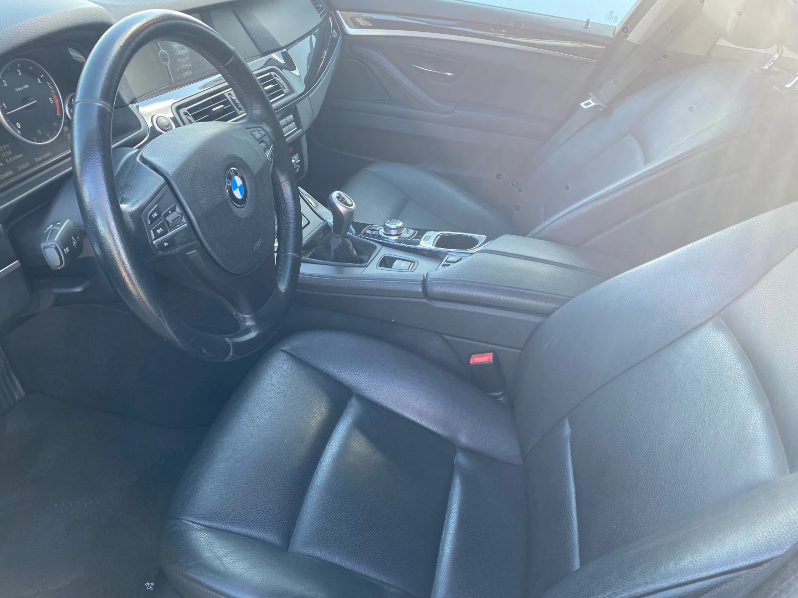 BMW 525 M ПАКЕТ* 6 СКОРОСТИ* ПОДГРЕВ* КОЖА* НАВИГАЦИЯ - изображение 9