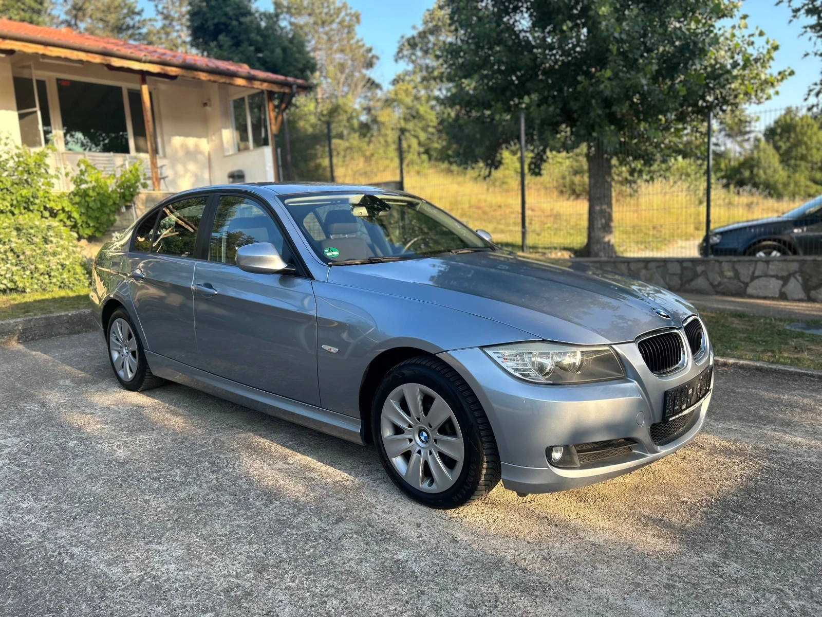BMW 318 i - изображение 2