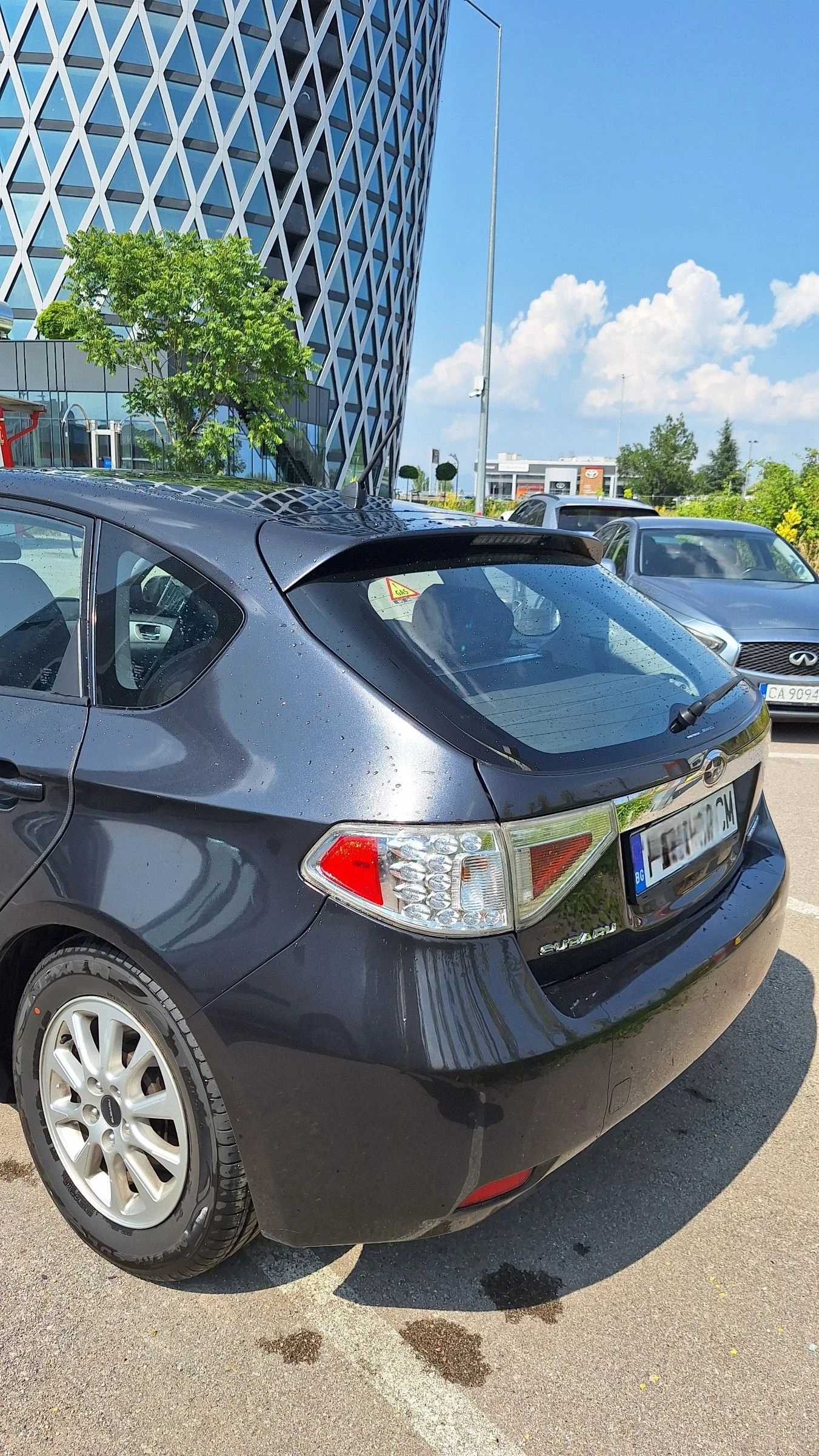 Subaru Impreza 1.5 AWD/ Регистрирана / ГАЗ / Италия / Нови гуми - изображение 2