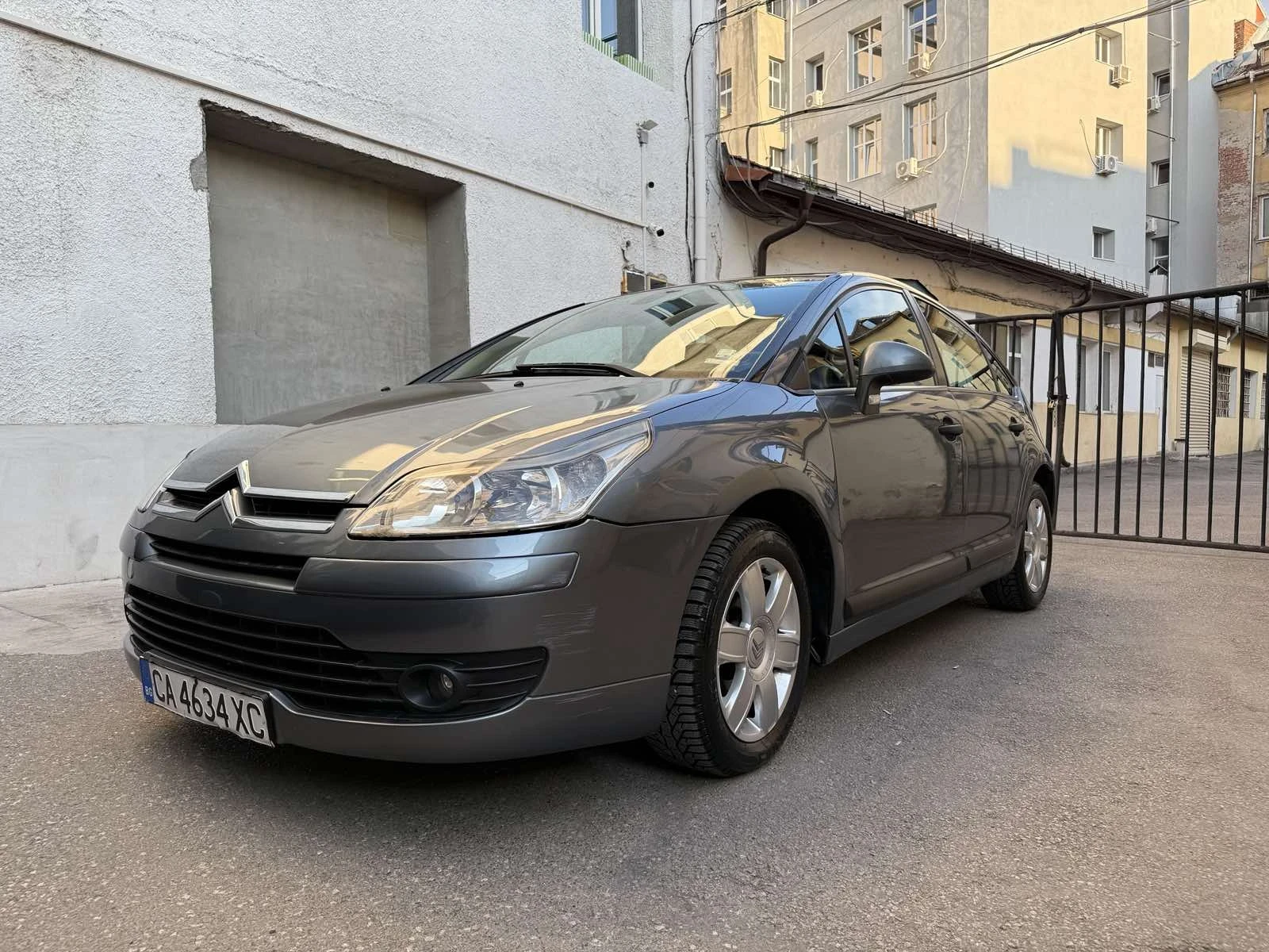Citroen C4 1.6 БЕНЗИН / ЕВРО 4/ 1 СОБСТВЕНИК - изображение 4