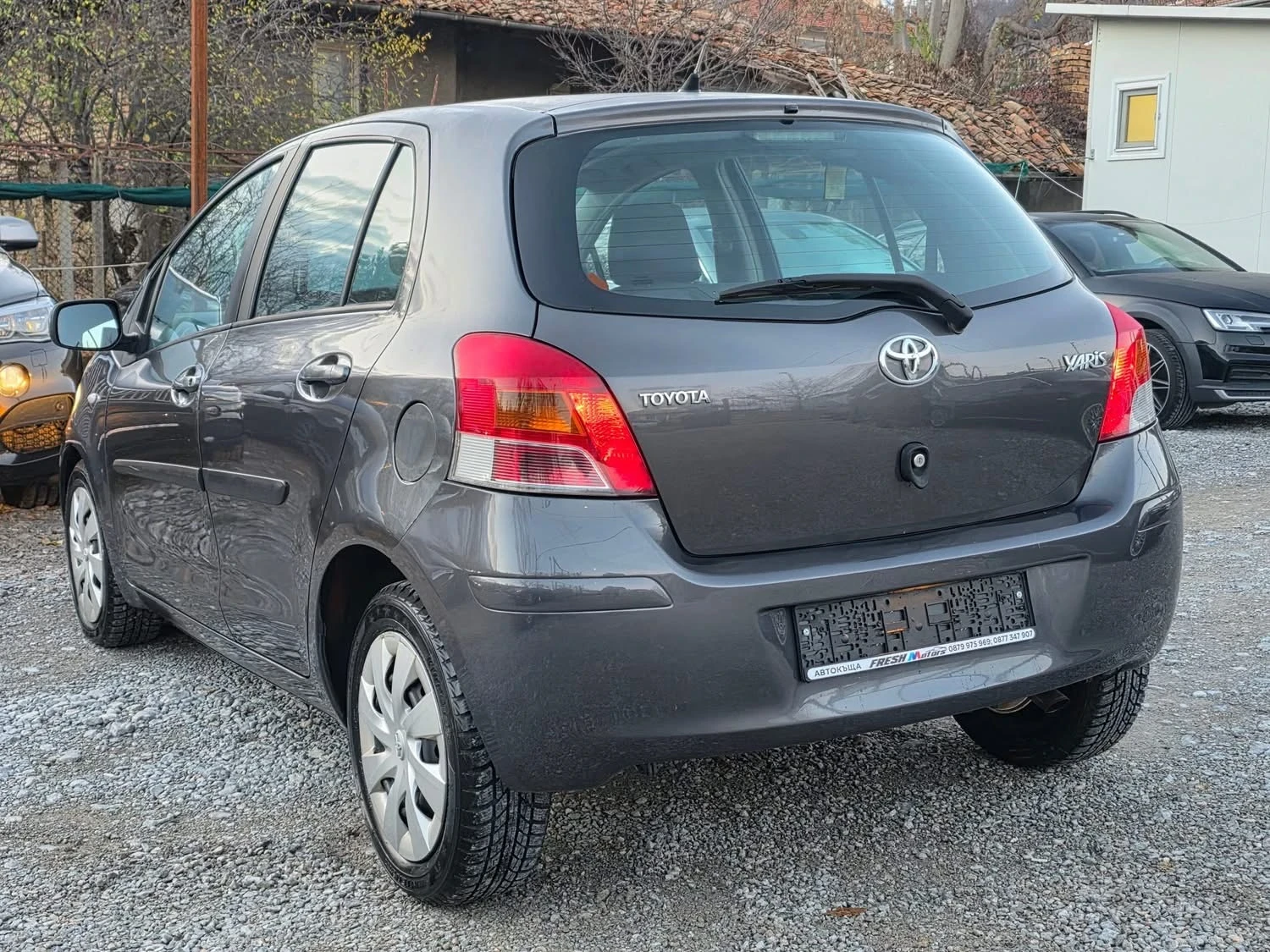 Toyota Yaris 1.4D4D 90K.C. / АВТОМАТИК / КЛИМАТИК /  - изображение 3