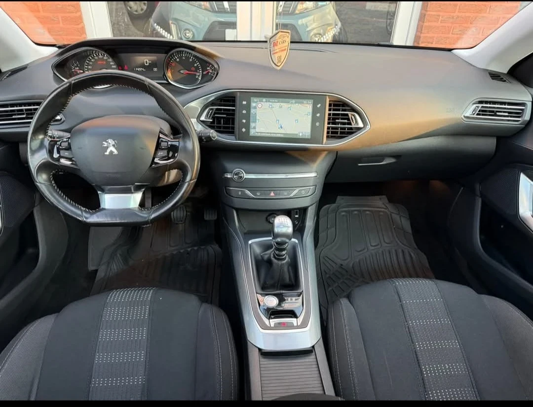 Peugeot 308 1.2 бензин турбо 131к.с - изображение 5