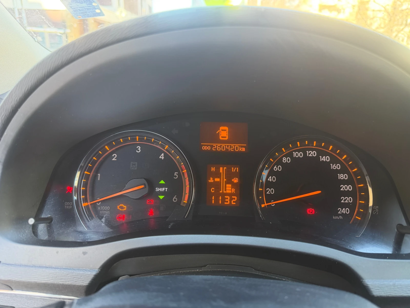 Toyota Avensis, снимка 5 - Автомобили и джипове - 54111474