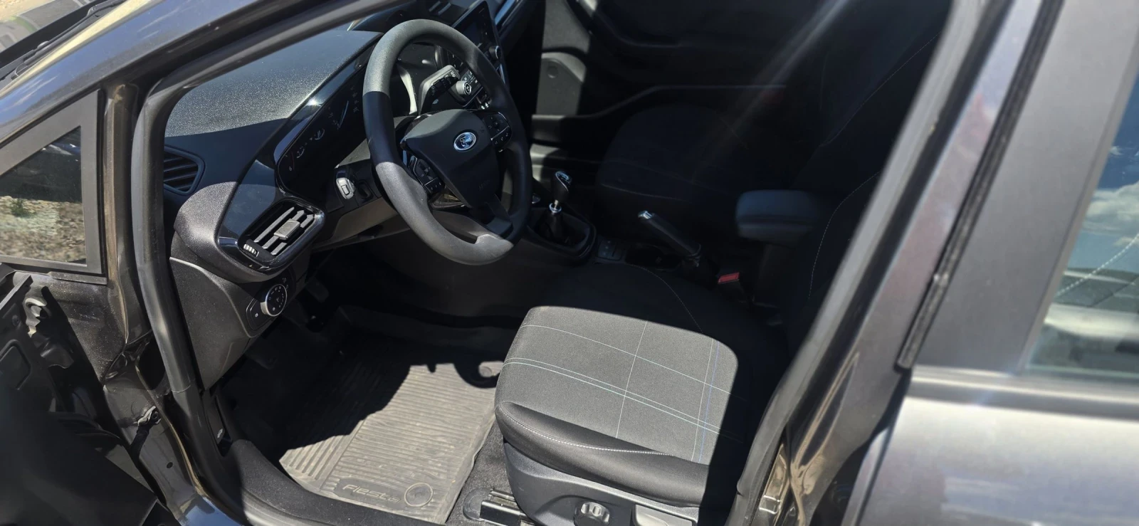 Ford Fiesta 1.5 cdti -лизинг, снимка 5 - Автомобили и джипове - 54225850