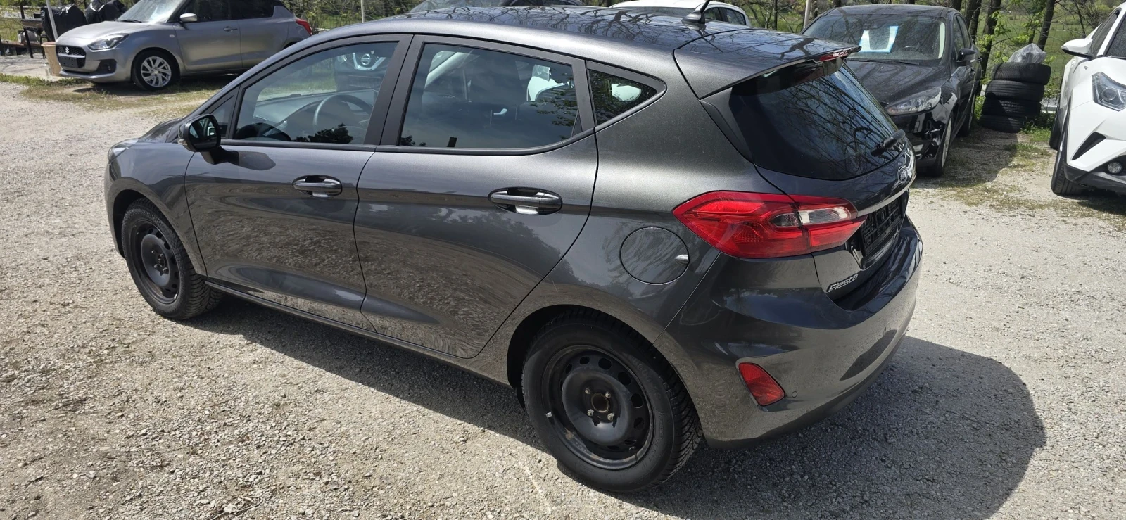 Ford Fiesta 1.5 cdti, снимка 3 - Автомобили и джипове - 54225850