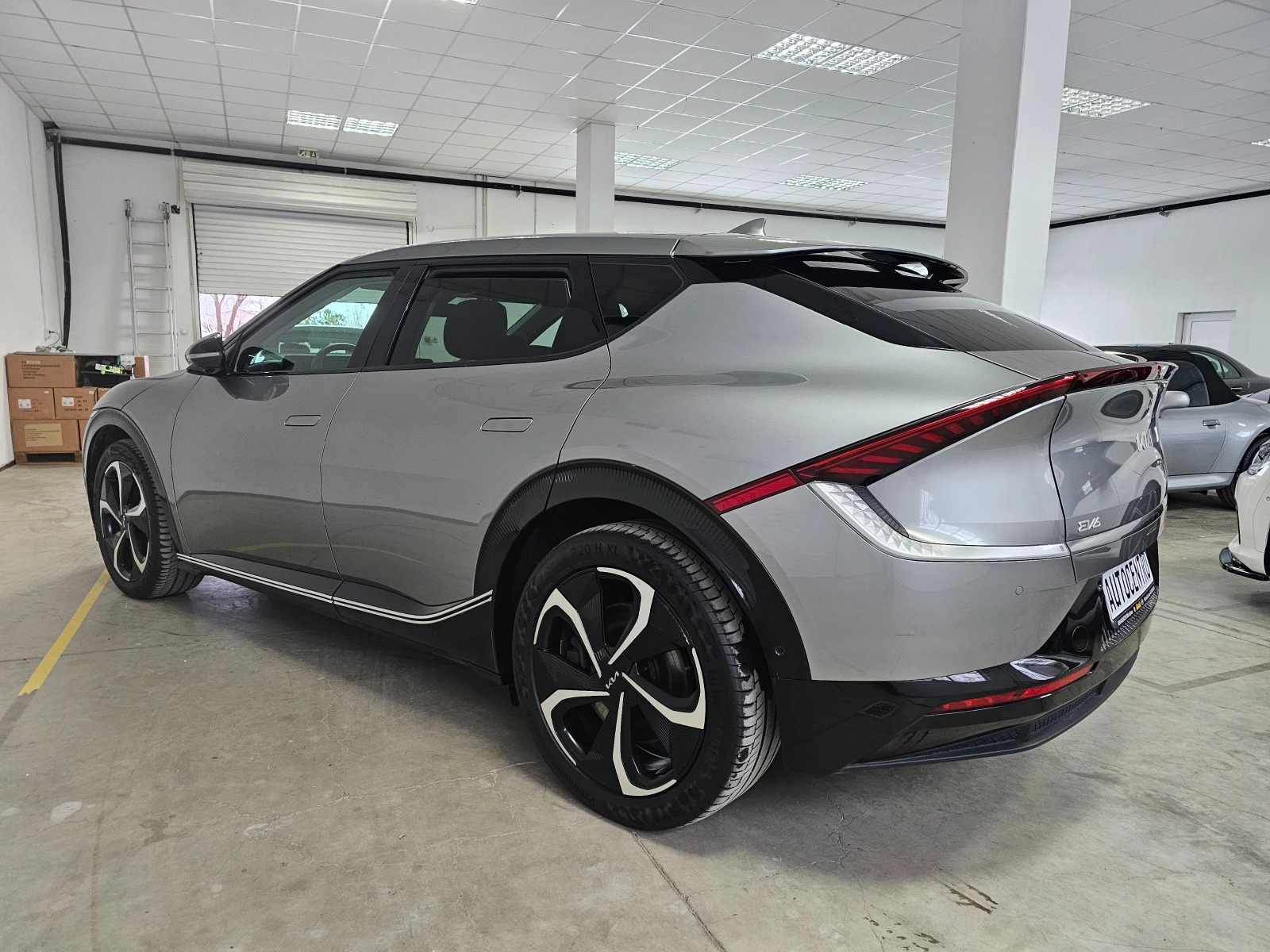 Kia EV6 AWD Термопомпа Кожа Germany, снимка 14 - Автомобили и джипове - 54248356