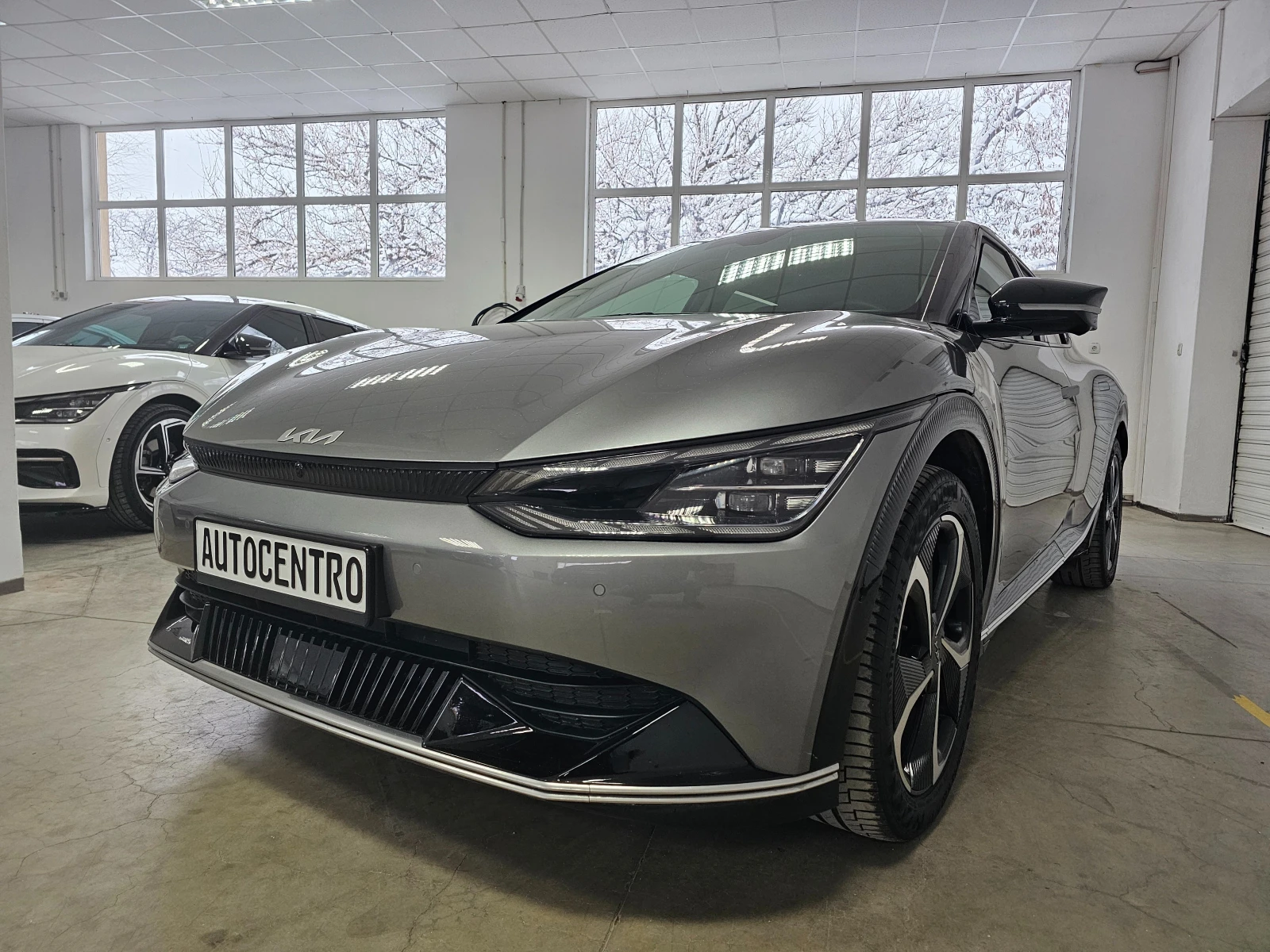 Kia EV6 AWD Термопомпа Кожа Germany, снимка 5 - Автомобили и джипове - 54248356