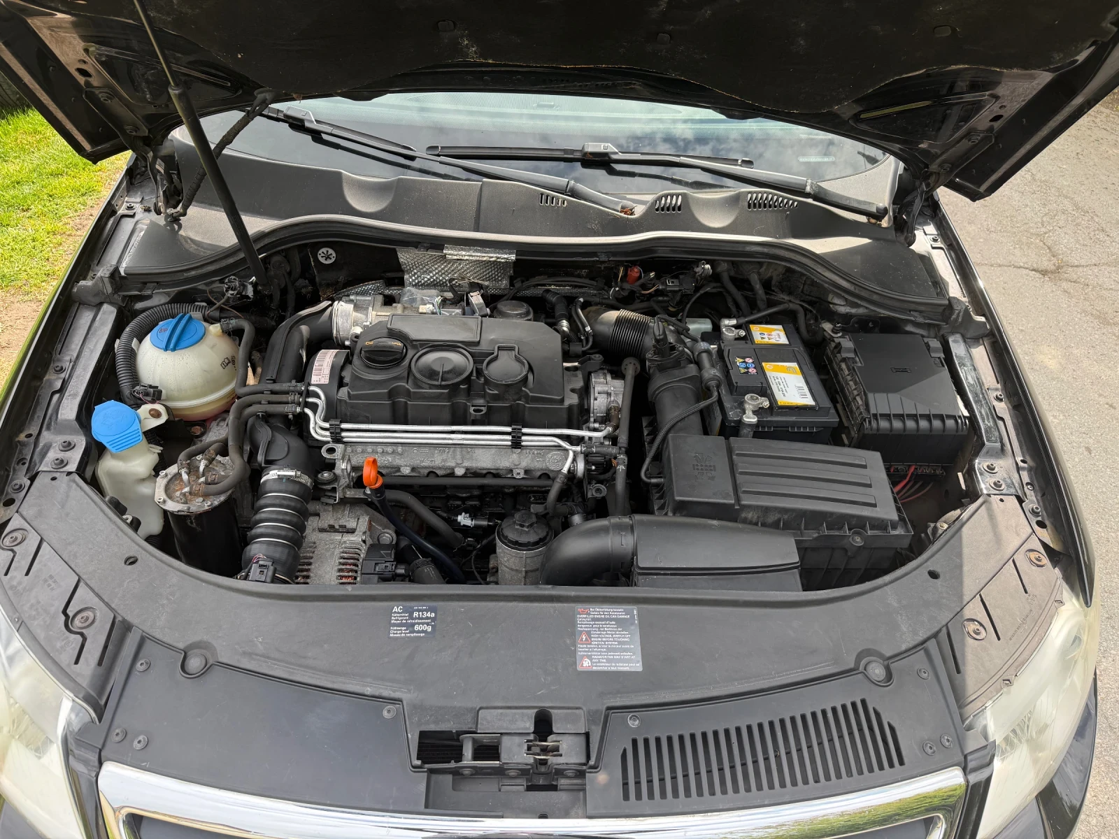 VW Passat, снимка 11 - Автомобили и джипове - 54394871