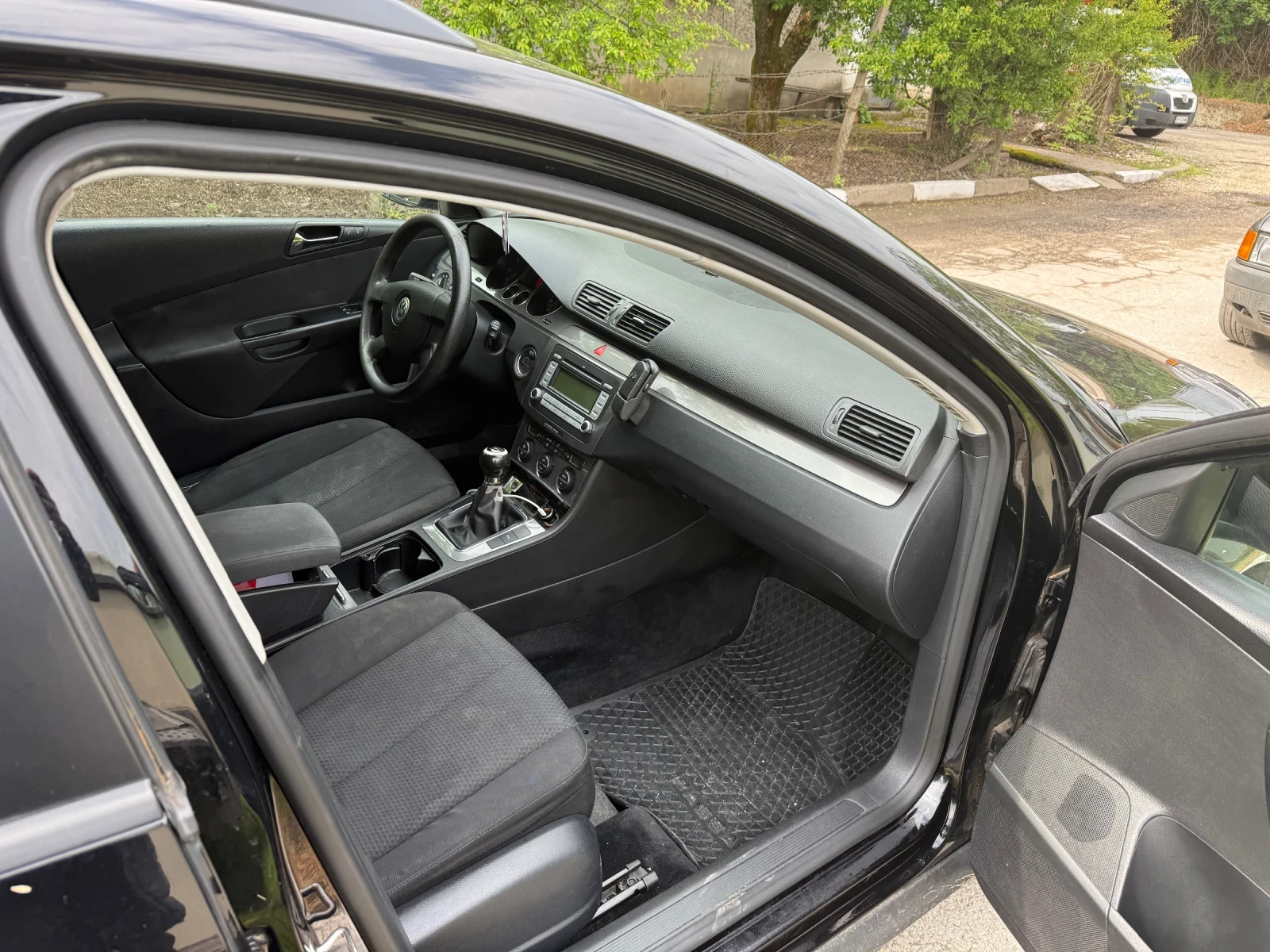 VW Passat, снимка 8 - Автомобили и джипове - 54394871