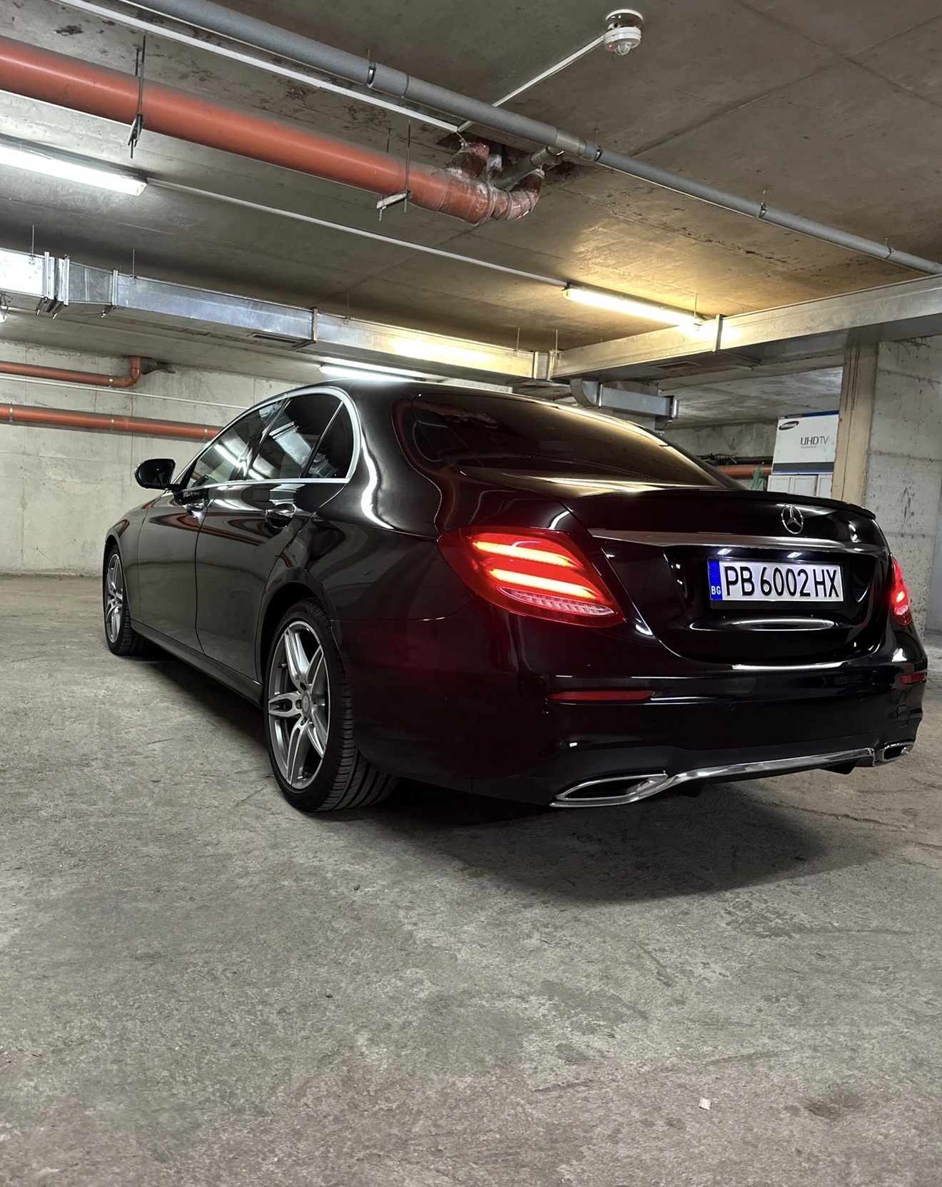 Mercedes-Benz E 220, снимка 4 - Автомобили и джипове - 54413939