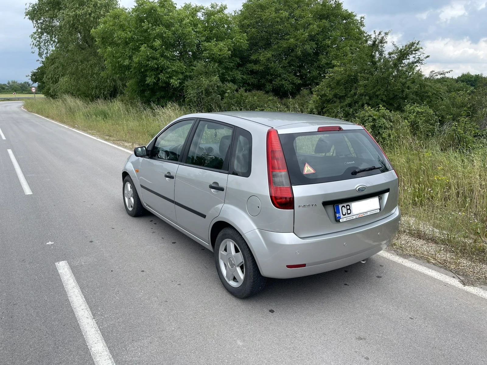Ford Fiesta, снимка 5 - Автомобили и джипове - 54751548