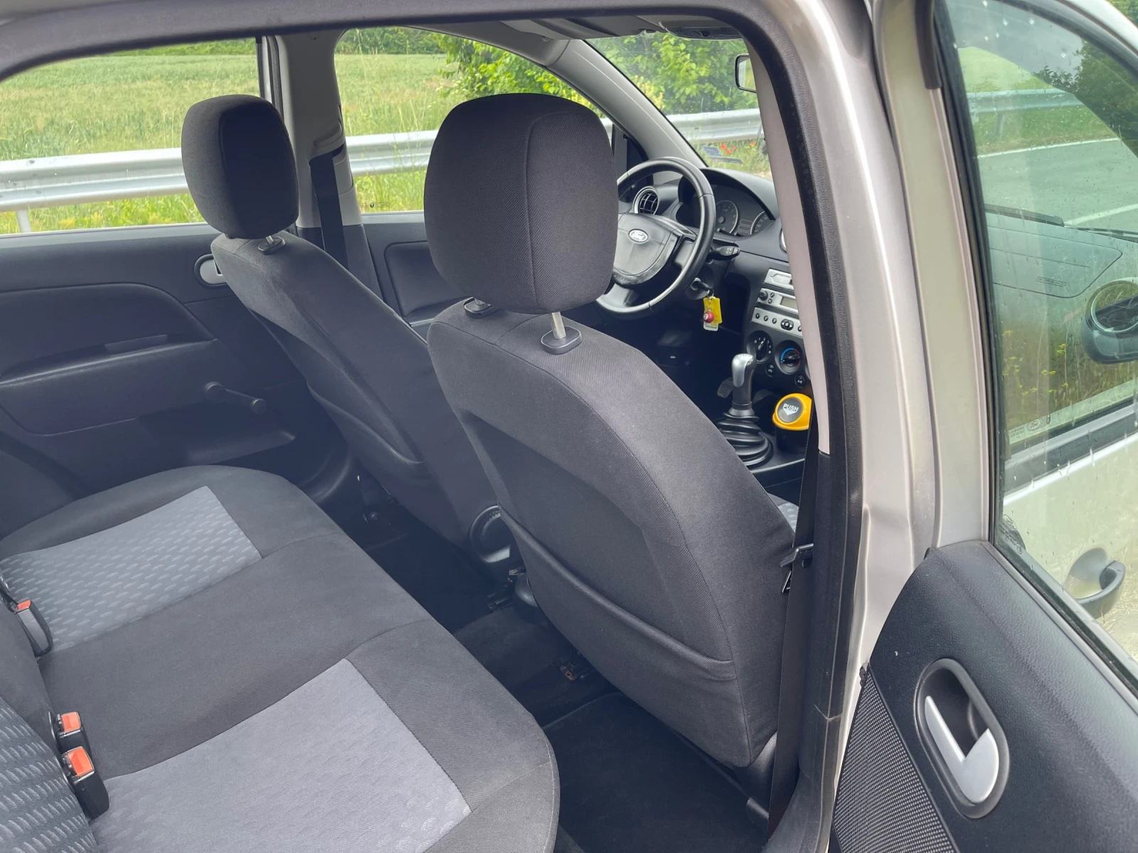 Ford Fiesta, снимка 12 - Автомобили и джипове - 54751548
