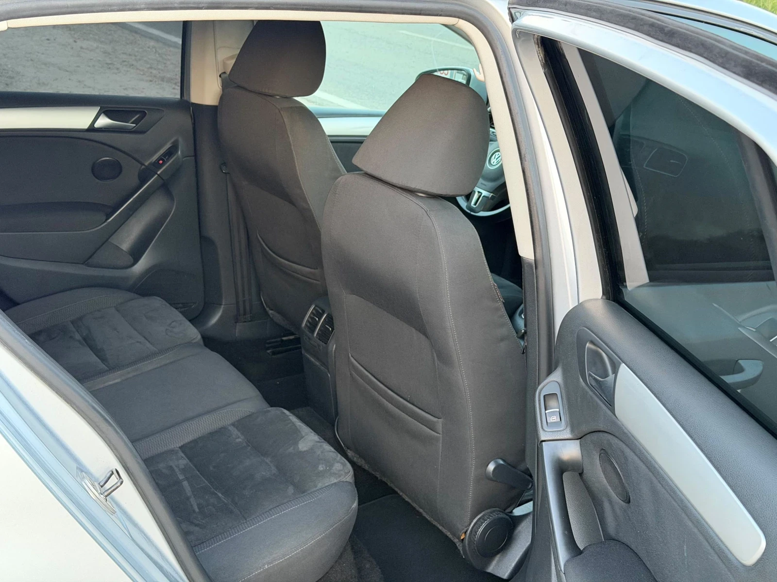 VW Golf 2.0DTI 110K.S HIGHLNE.. | Mobile.bg � ����������� 12