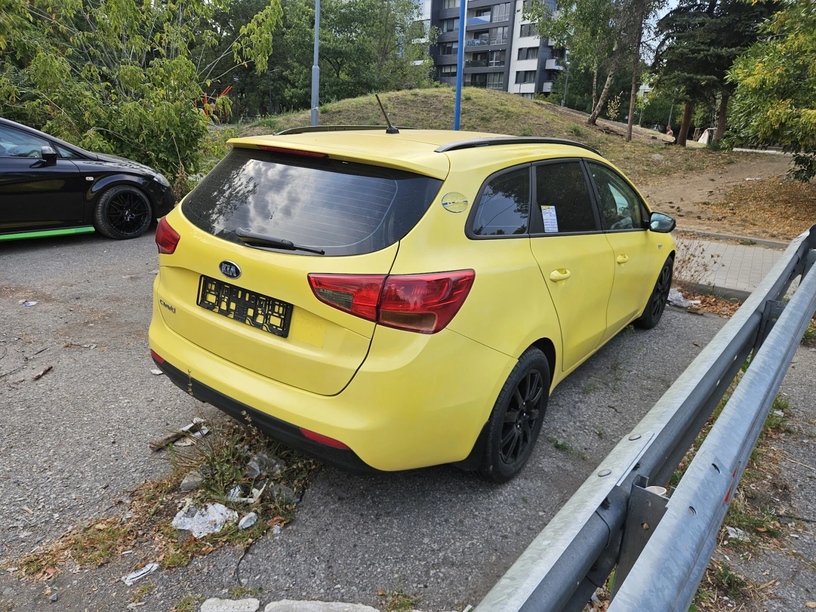 Kia Ceed Проект / Външна в Yellow, снимка 5 - Автомобили и джипове - 55727650
