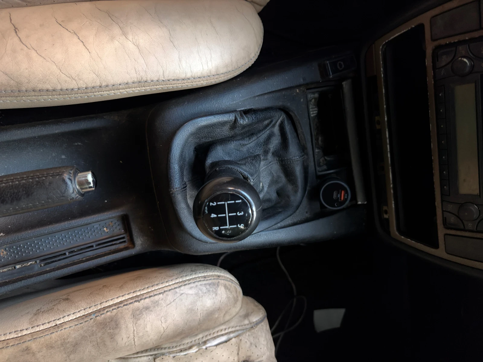 VW Passat 1.9 TDI, снимка 10 - Автомобили и джипове - 55964968
