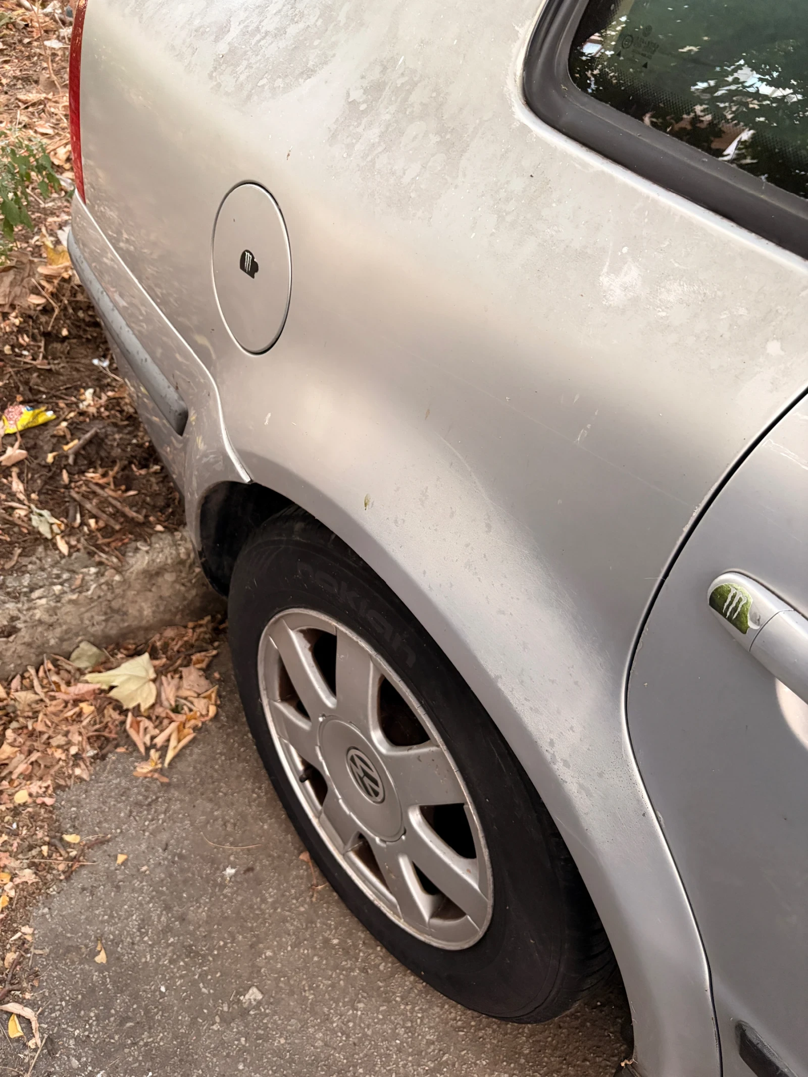 VW Passat 1.9 TDI, снимка 14 - Автомобили и джипове - 55964968