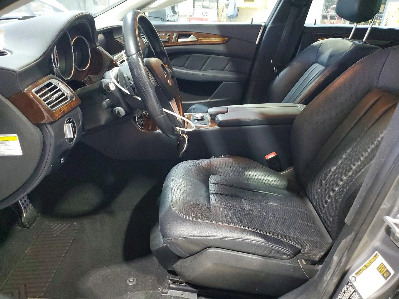Mercedes-Benz CLS 55 AMG 4.6l Cls 550 4Matic, снимка 7 - Автомобили и джипове - 56133627