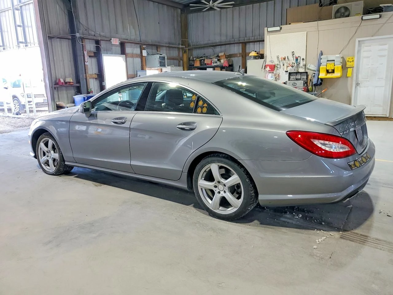 Mercedes-Benz CLS 55 AMG 4.6l Cls 550 4Matic, снимка 2 - Автомобили и джипове - 56133627