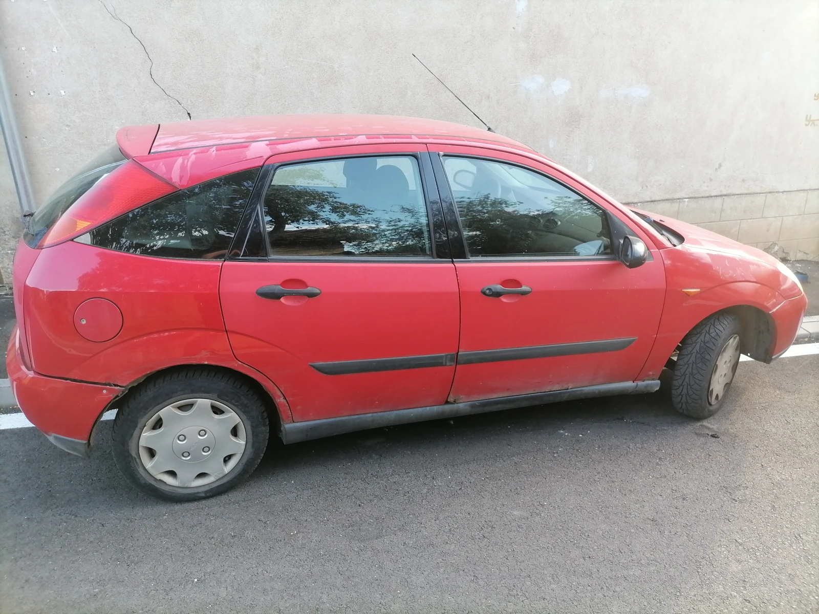 Ford Focus 1.4, снимка 2 - Автомобили и джипове - 56201822