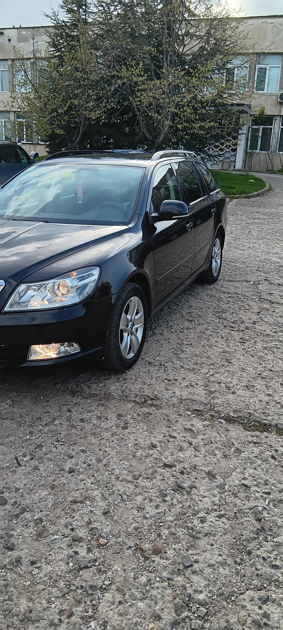 Skoda Octavia 1.4, снимка 2 - Автомобили и джипове - 56313497