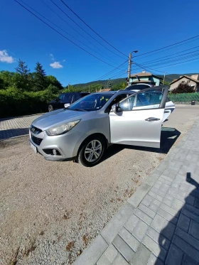 Hyundai IX35 2.0 crdi 4x4 184к.с., снимка 11