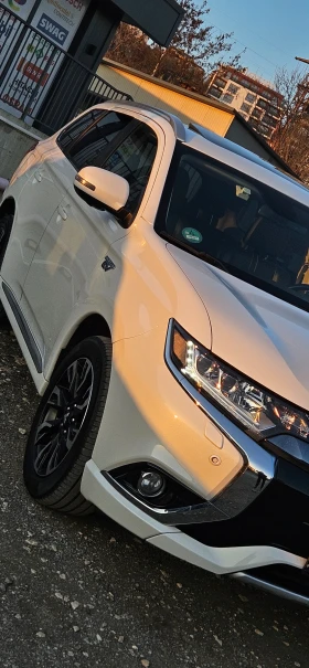 Mitsubishi Outlander Diamond PHEV, нова батерия, ФУЛ ФУЛ МАКС ЕКСТРИ - 15870 € / 31039.02 лв. - 14261273 14