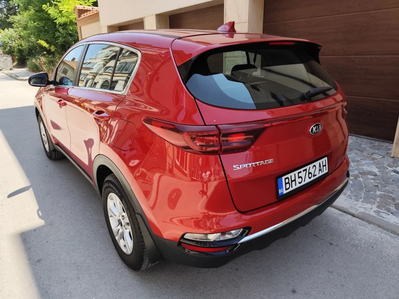 Kia Sportage 1.6, снимка 3 - Автомобили и джипове - 52447418