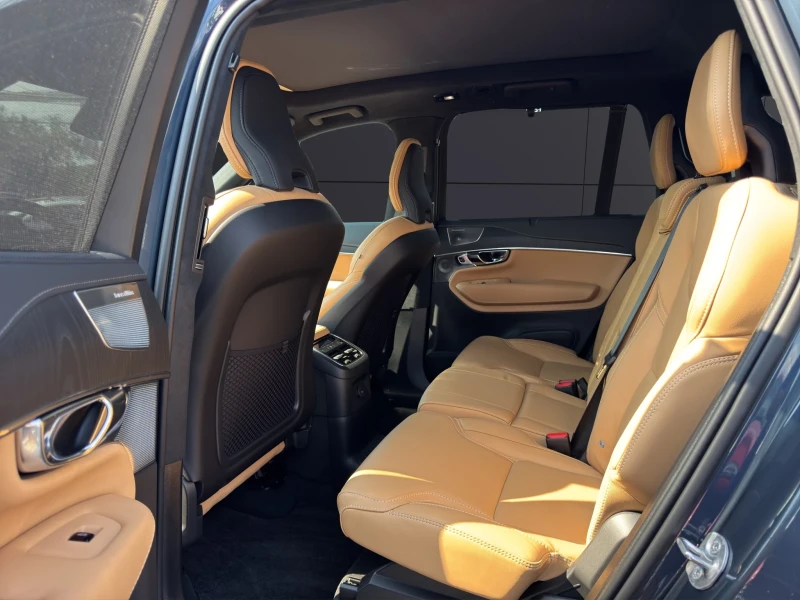 Volvo Xc90 ULTIMATE DARK* T8* B&W* 7 МЕСТЕН* HEAD UP, снимка 15 - Автомобили и джипове - 51175189