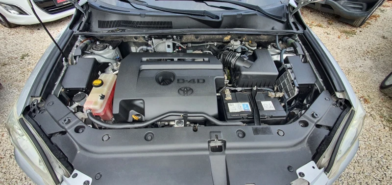 Toyota Rav4 2.2 D4D CROSSOVER EXCLUSIVE, снимка 14 - Автомобили и джипове - 51625328