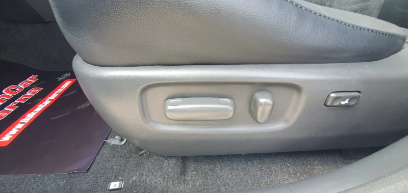 Toyota Rav4 2.2 D4D CROSSOVER EXCLUSIVE, снимка 10 - Автомобили и джипове - 51625328