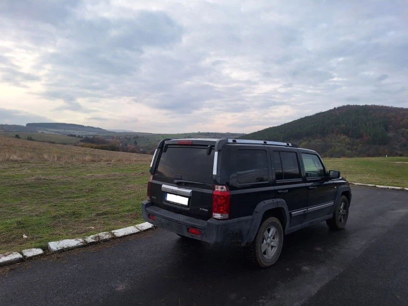 Jeep Commander, снимка 3 - Автомобили и джипове - 52460463